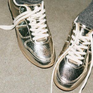 METALLIC EFFECT SNEAKERS